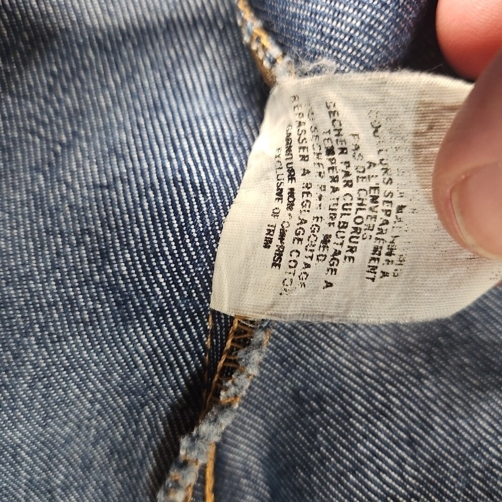 Vintage GUESS Denim Trucker Jacket Womens Large‎ Y2K Jean Light Stain - Picture 5 of 11